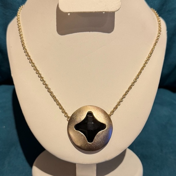 Kendra Scott Vintage Gold and Black Pendant Necklace - Picture 2 of 7